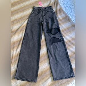 Edikted High Waist Ripped Boyfriend Jeans - XS